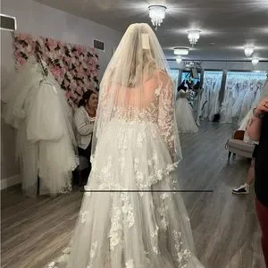 Morilee Madeline Gardner | Accessories | Beautiful Morilee  display picture 3
